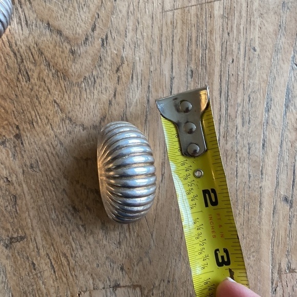 Vintage Marjorie Baer SF Silver Oversized Clip-On Earrings - Picture 4 of 4